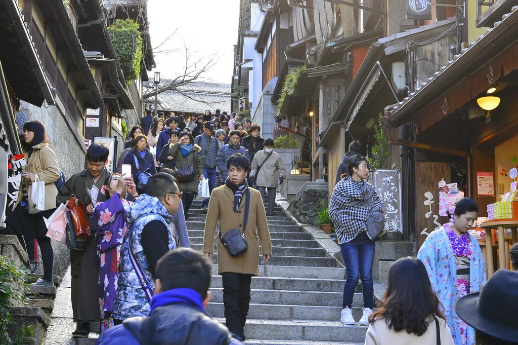 Holzbau Higashiyama Hotell Kyoto Exteriör bild