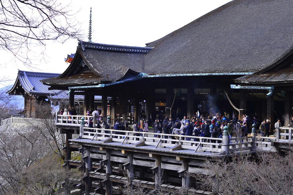 Holzbau Higashiyama Hotell Kyoto Exteriör bild